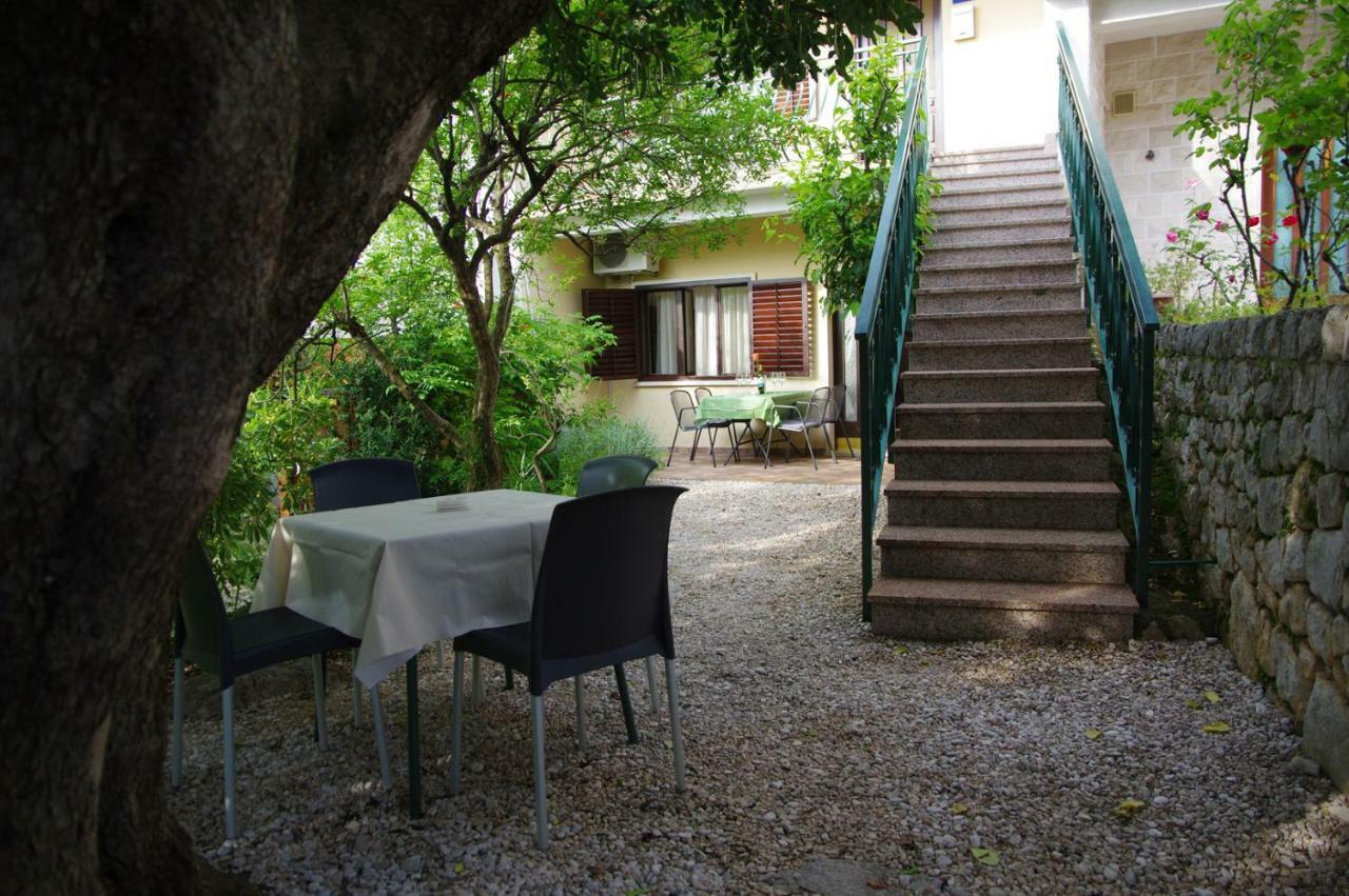 Apartments Sonja Podgora Exterior foto